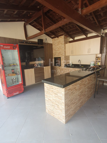 Imagem 12 de 30 de Casa Padrão À Venda Em Brusque/sc - 1798