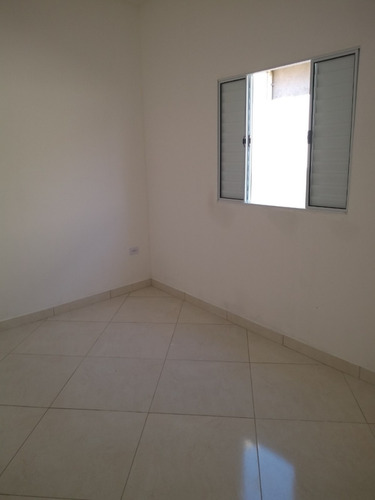 Imagem 2 de 13 de Casa Nova, 02 Dormitorios, 700 Metros Da Pista (2027)