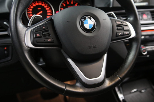 Imagem 8 de 15 de Bmw X1 Sdrive 20i 2.0/2.0 Tb Acti.flex Aut. 2017/2018