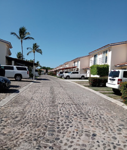 Casa En Venta En Marina Vallarta, Con Cesión! Lf*