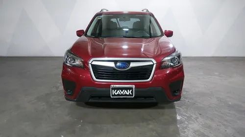 Subaru Forester 2.5 PREMIUM CVT 4WD