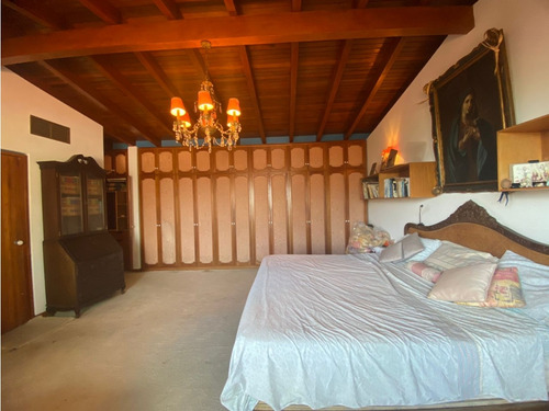 Se Vende Casa 2200m² 3h+1s/3b+1s/5e Alto Hatillo