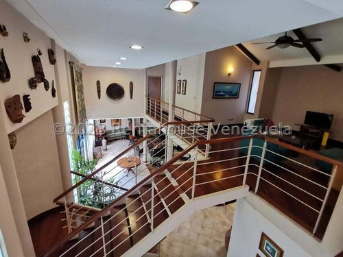 Casa En Venta Mls #24-4102 Leandro Manzano Kn