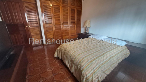 Linda ,comoda Y Funcional Casa En Venta Ubicada En Naranjos Del Cafetal 24-18040