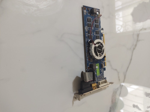 Tarjeta De Video Gigabyte Hd 5450 1gb Ddr3 Pci-e 2.1 64 Bit