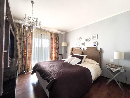 Casa En Venta 3h/2b Con Piscina En Condominio