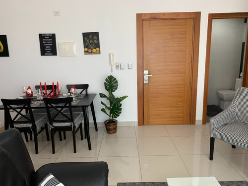Apartamento En Alquiler Amueblado En Piantini.