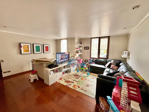 Preciosa Casa En Condominio, San Carlos De Apoquindo