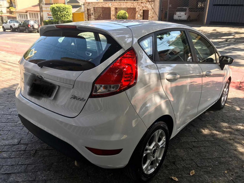 Ford Fiesta 1.6 16v Se Flex Powershift 5p 2015