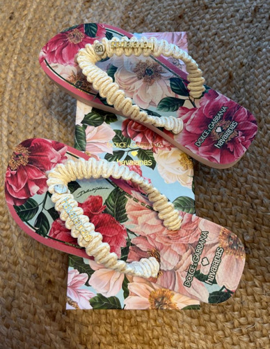 Havaianas Edição Especial Dolce & Gabbana Rosa Perfeita
