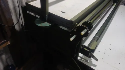 Infestadeira Com Mesa