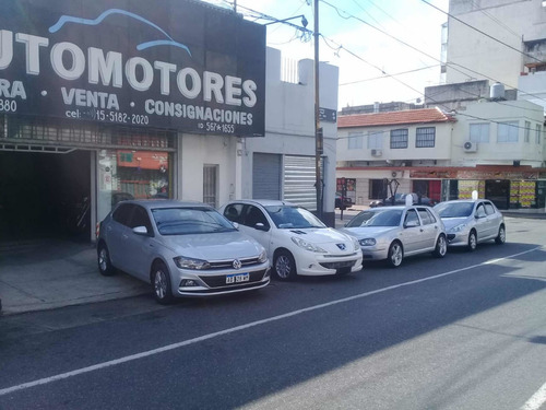 Volkswagen Golf 1.6 Comfortline Año 2006