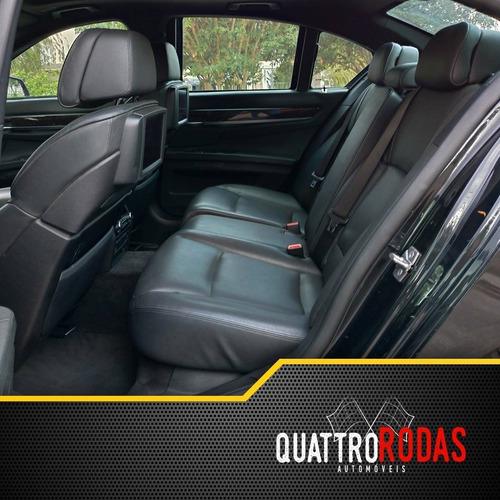 Imagem 8 de 9 de Bmw 750i 4.4 M Sport Sedan V8 32v Gasolina 4p Automático