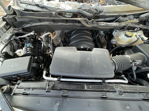 Chevrolet Suburban High Country 2021 Por Partes