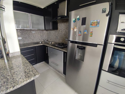 Imagen 12 de 19 de Apartamento En Venta En Urb Bosque Alto, Remodelado 04121994409