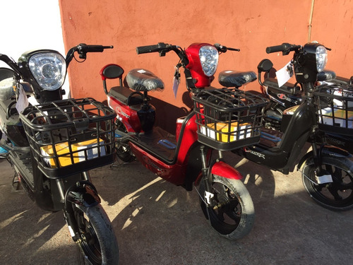 Moto Eléctrica Max 350 Yumbo 500 800 Scooter 100% Financiada