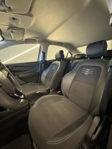 Chevrolet Onix plus 1.0 Lt 4p