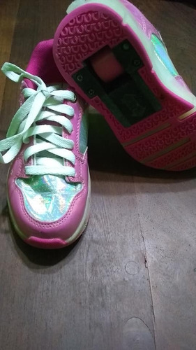 Zapatillas Footy Con Ruedas Y Luces , Impecable
