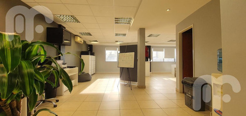 Imagen 9 de 27 de Venta Oficina - La Plata