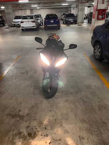 Yamaha R6 2016, Prácticamente Nueva