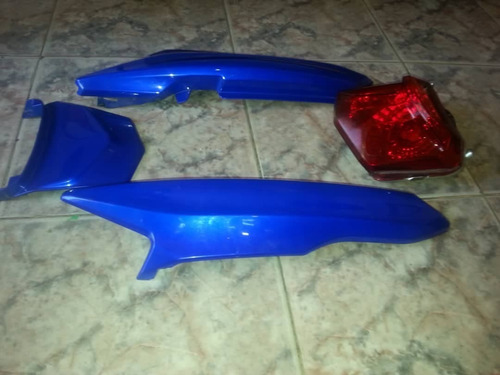 Imagen 1 de 3 de Tapas De Arsen Ii Laterales Traceras Con Faro Incluido