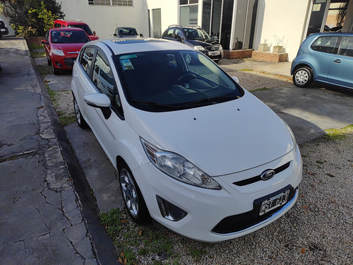 Ford Fiesta Kinetic 1.6 Titanium 120cv