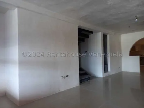 Venta De Townhouse Guatire Mr