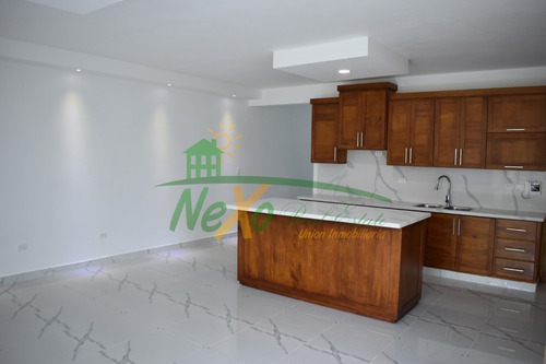 Imagen 6 de 24 de Una Casa Amplia En Un Buenresidencial, La Oportunidad Que Has Estado Esperando En Santiago (hfc-205