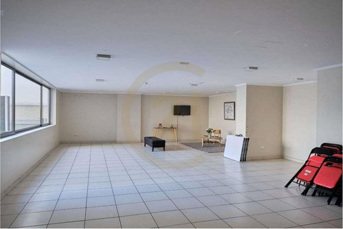Venta De Departamento A Pasos Del Metro