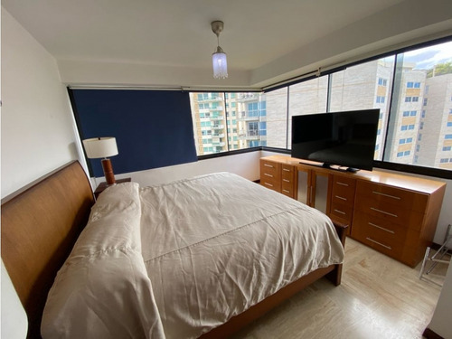 Se Alquila Apto 130m2 3h+s/3b+s/2p Las Mesetas