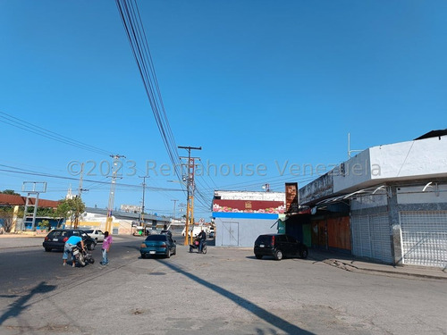 Imagen 27 de 28 de Local Comecial Con Fondo De Comercio Dedicado Al Expendio De Bebidas Alcohólicas En Sus Envases Originales, Con Sellos Y Precintos Y Gastronomia Nacional E Internacional, Ubicado En Avenida Principal
