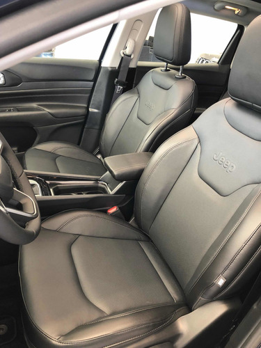 Imagen 13 de 15 de Jeep Compass Longitude 1.3t At6 4x2 (avd)