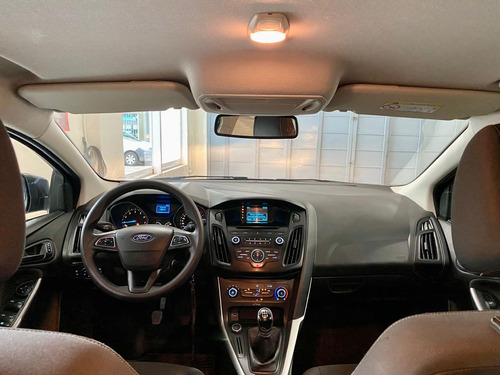Ford Focus III 1.6 S