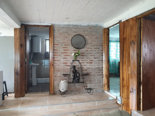 Chacra Quinta Casa De Campo Pueblo Edén, !!! Piscina Climatizada !!! Parrillero. Espejo De Agua Cristalina Paz Y Tranquilidad Disfrute De La Naturaleza!!!! Casa Ladrillo 7, Amarilla 12 Huésped