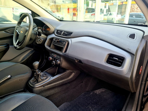 Imagen 21 de 22 de Nuevo Chevrolet Onix Joy 2023 Black 0km Color Smt6