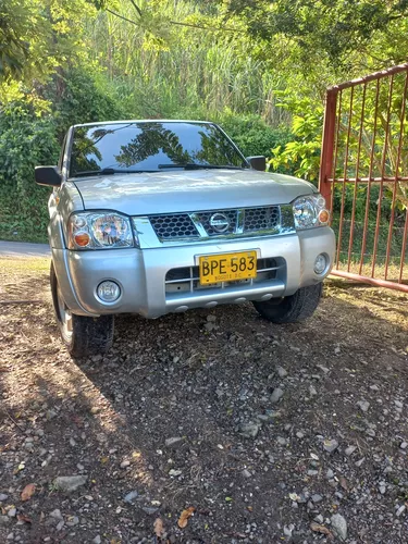 Nissan D22 Frontier 4x4 | TuCarro