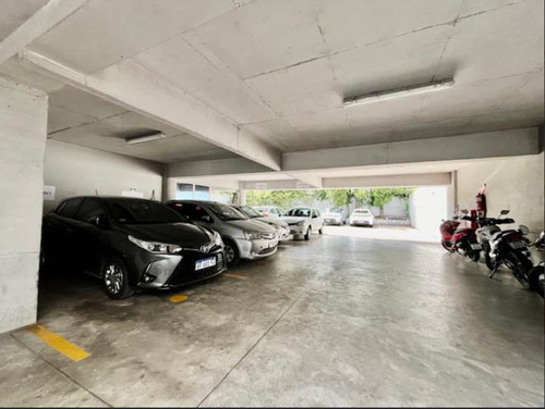 Excelente Oficina De 103 M2 En San Isidro Cerca De Panamericana