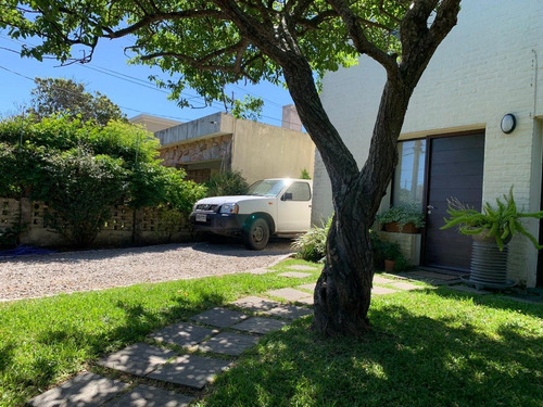 Venta Casa De 3 Dormitorios Y 3 Baños En Punta Gorda