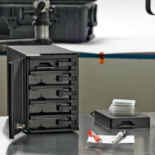 Adaptador De Lector De Tarjetas Legent Cf2 Cfast 2.0 A Usb-c