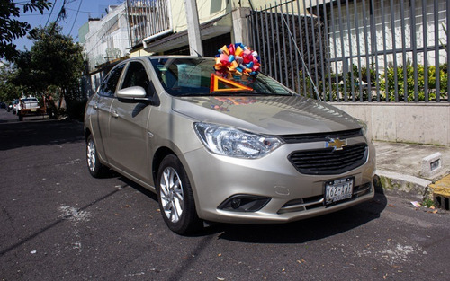 Imagen 1 de 14 de Chevrolet Aveo 2018