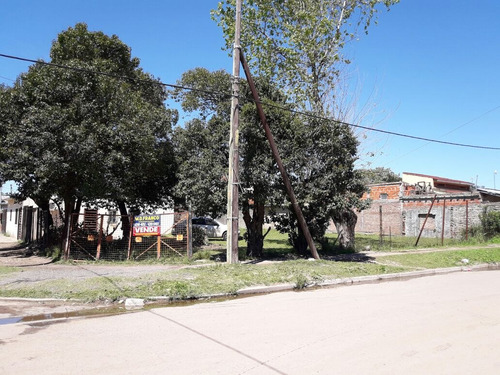 Venta De Casa Con Amplio Lote! Las Heras 3515