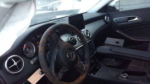 Imagem 8 de 11 de Sucata Mercedes Benz Gla 200 2017 Bartolomeu Peças