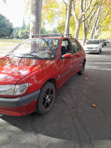 Imagen 1 de 23 de Peugeot 306 1997 1.9 Xrd
