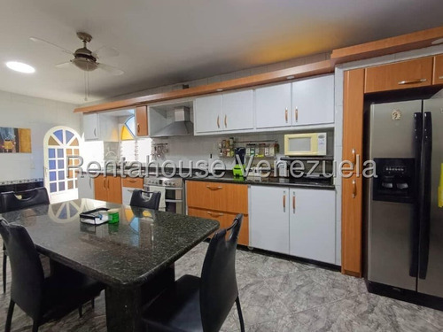 Casa De Amplios Espacios Amoblada En Urb. Lourdes. Ljsa 25-13114