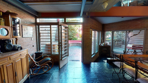 Excelente Casa 5 Ambientes Con Parque En Flores