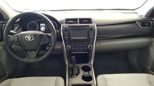 Imagen 10 de 15 de Toyota Camry 2016