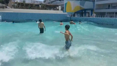 Piscina De Olas Artificiales (74349)