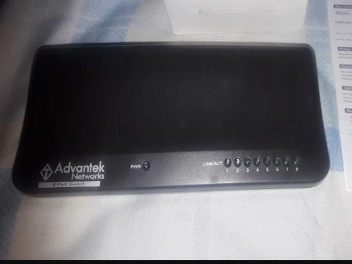 Router Switch 8 Puertos Lan Advantek Networks Ans-08 (Usado)