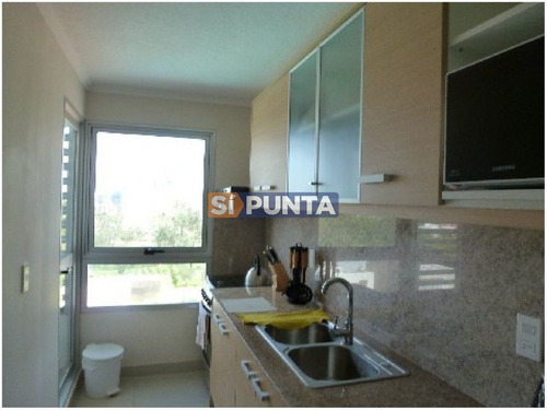 Imagen 5 de 25 de Edificio Con Servicios
