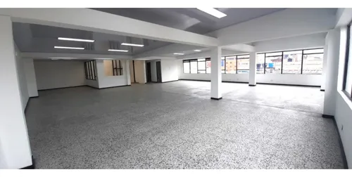 Edificio En Arriendo, Zona Comercial, Restrepo